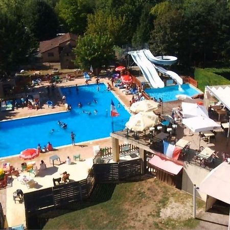 Camping Le Pigeonnier Saint-Crépin-et-Carlucet 外观 照片
