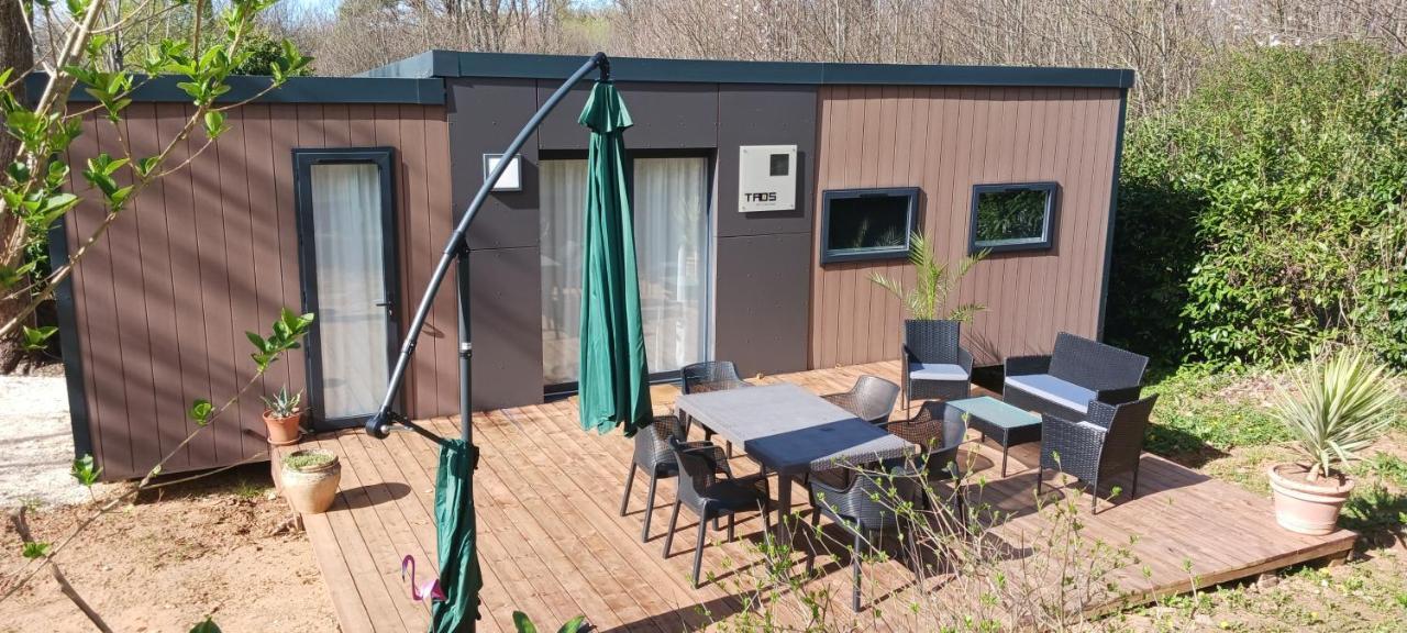 Camping Le Pigeonnier Saint-Crépin-et-Carlucet 外观 照片
