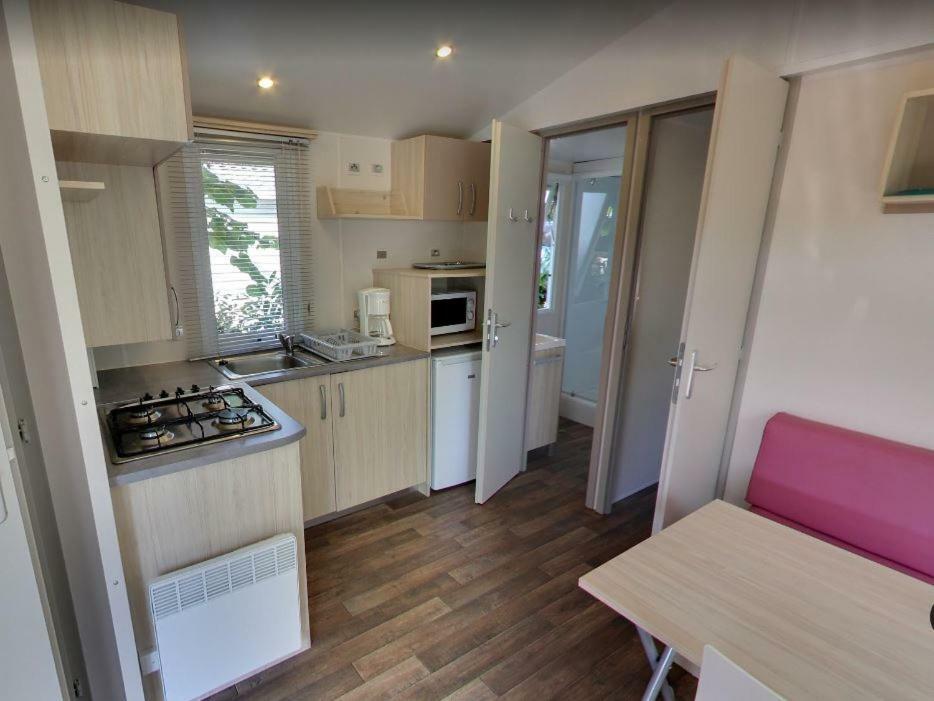 Camping Le Pigeonnier Saint-Crépin-et-Carlucet 外观 照片